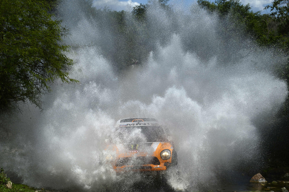 Toan canh giai dua Dakar Rally 2014 - 10