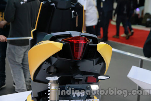 TVS Graphite concept Scooter phong cach may bay tang hinh - 12