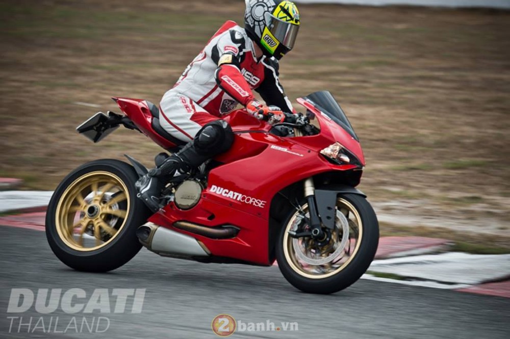 Ducati TrackDay Dai hoi cua 1199 - 4