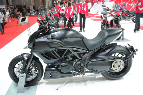 Ducati Diavel Dark 2014 Bi an den tu bong dem - 6
