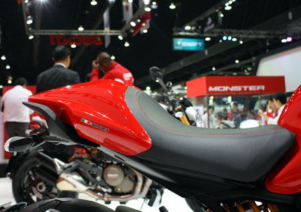 Ducati Monster 1200 Sap duoc ban tai Chau A - 8