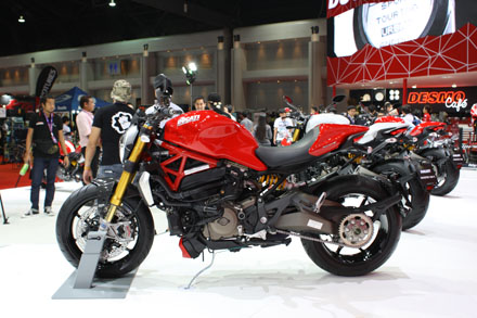 Ducati Monster 1200 Sap duoc ban tai Chau A - 16