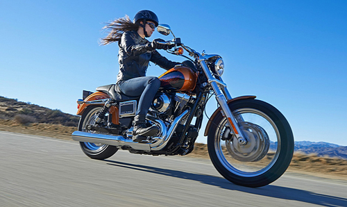 Dyna Low Rider va SuperLow 1200T cap doi moi cua Harley Davidson
