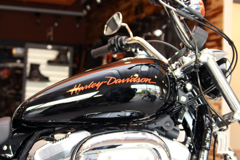Harley Davidson 883 Superlow 2014 o Viet Nam - 11