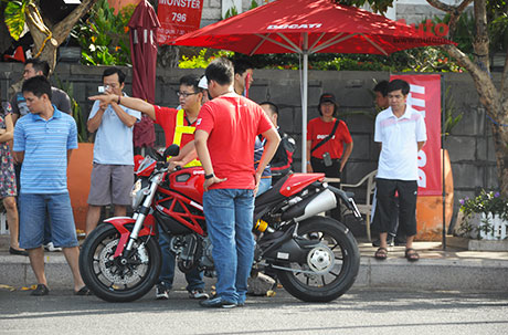 Lai thu Ducati Monster 796 ABS tai Vung Tau