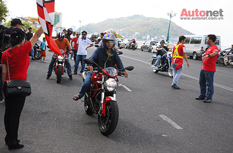 Lai thu Ducati Monster 796 ABS tai Vung Tau - 10