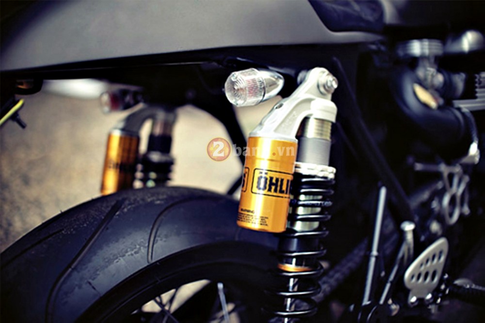 Triumph Thruxton cafe racer tu xu chuot tui - 4