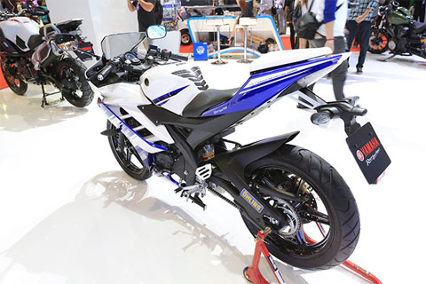 Can canh Yamaha YZFR15 2014 tai Bangkok Motor Show 2014 - 5