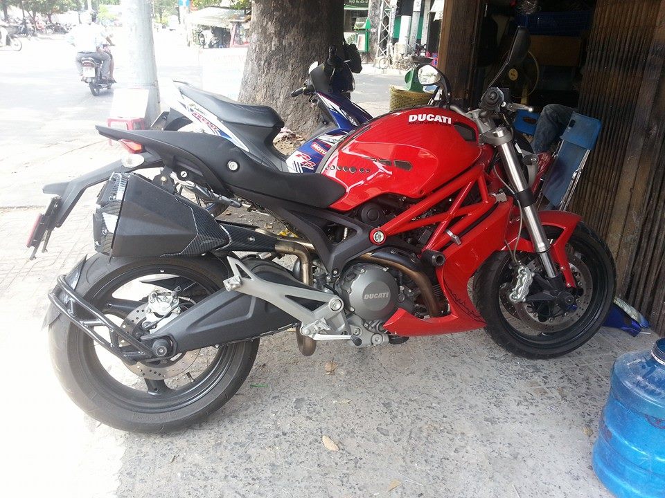 Ducati Monster 795 do po Z1000