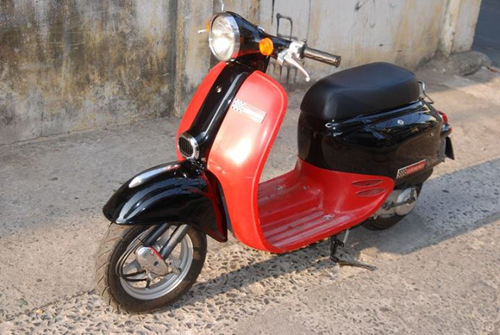 Giorno scooter Honda phong cach Vespa o Sai Gon