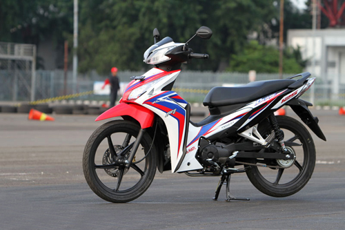 Honda Blade 125 FI 2014 chinh thuc ra mat