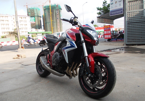 Honda CB1000R ABS Limited 2014 dau tien ve Viet Nam - 3