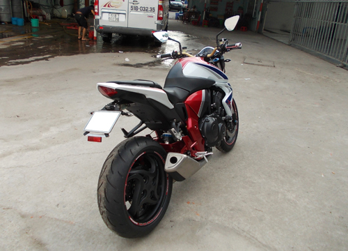 Honda CB1000R ABS Limited 2014 dau tien ve Viet Nam - 8