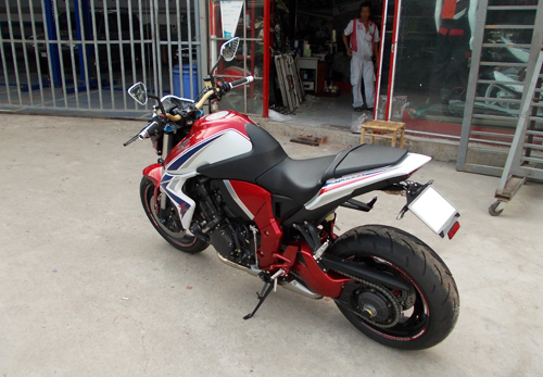 Honda CB1000R ABS Limited 2014 dau tien ve Viet Nam - 9