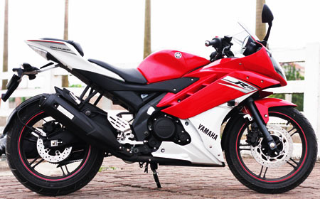 Honda CBR150R va Yamaha R15 lua chon nao cho anh em 2Banher - 4