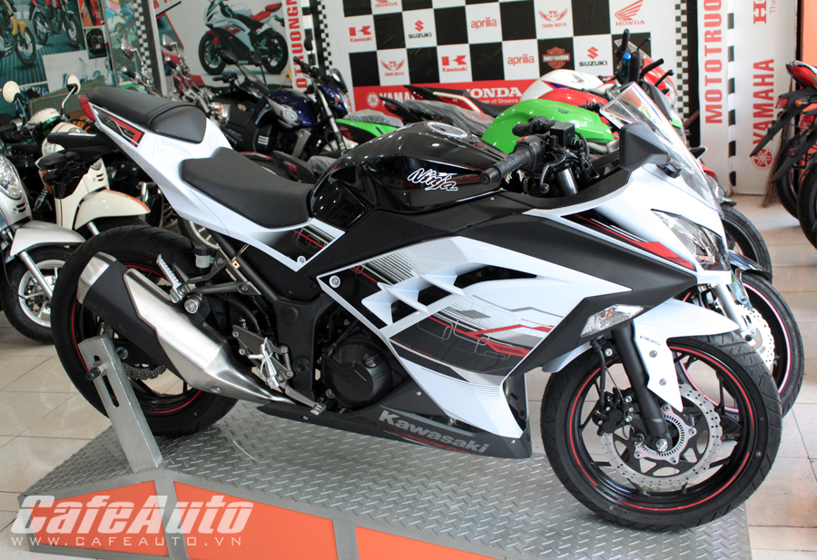 Mau sportbike Kawasaki Ninja 300 SE 2014 co trang bi ABS ma em can luc chup anh va review - 8