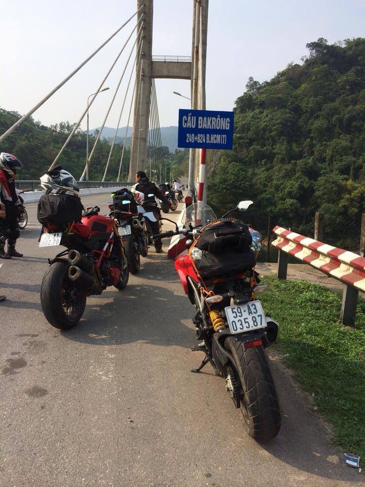 Club Ducati Ha Noi di phuot mang theo xe gi - 11