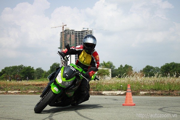 TopRide Moto Gymkhana VN 2014 Anh tai hoi ngo tai Sai Gon - 7