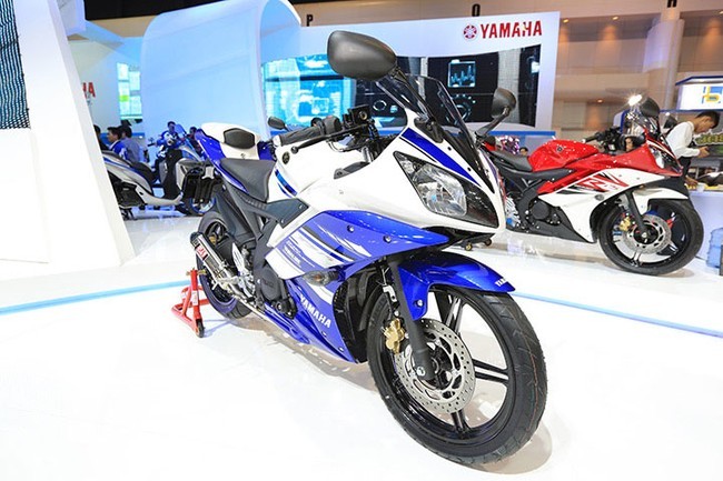 Yamaha R15 tiep tuc ra mat tai Indonesia sap ve Viet Nam - 2