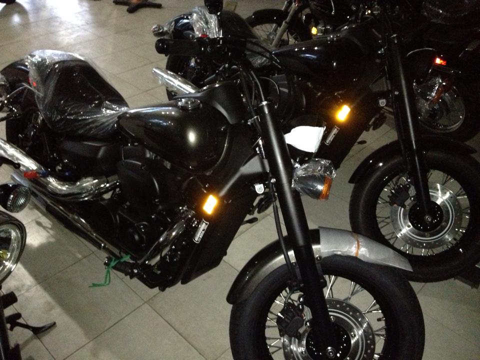 Yamaha Star Bolt 2014 doi thu nang ky hang trung cua Harley Davidson - 4