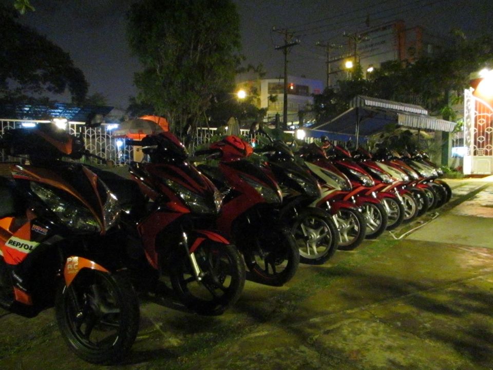 Anh Em hoi Honda Air Blade 125cc OFFLINE lan 2 tai Cafe Toc Do - 2