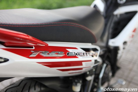 Can canh Yamaha Exciter RC 2014 voi bo tem moi - 9