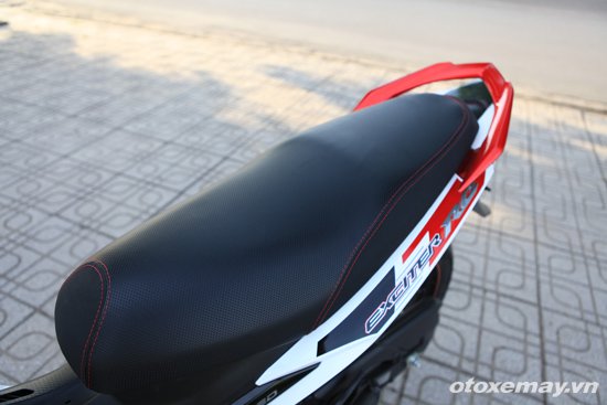 Can canh Yamaha Exciter RC 2014 voi bo tem moi - 12