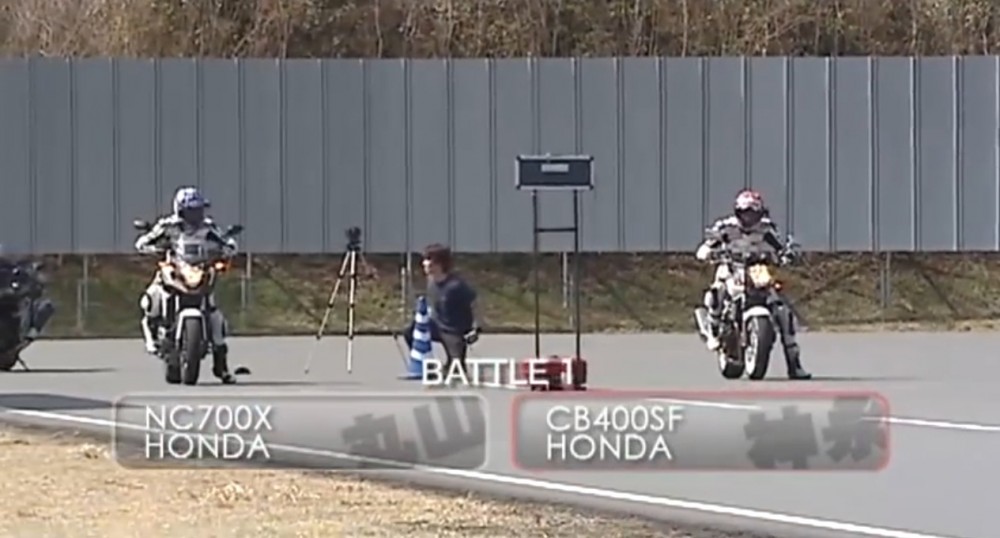 Dua voi xe 700cc dung khinh thuong Honda CB400SF - 2