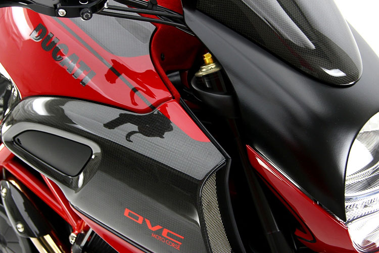 Ducati Diavel doc dao va pha cach - 6
