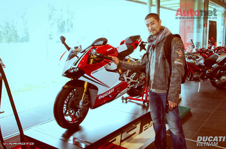 Johnny Tri Nguyen tau them Ducati Hypermotard - 12