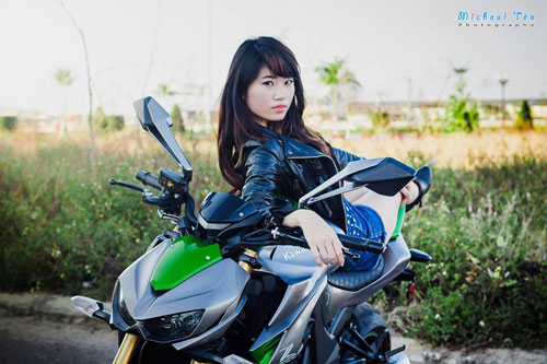 Kawasaki Z1000 2014 do dang cung nguoi dep - 9