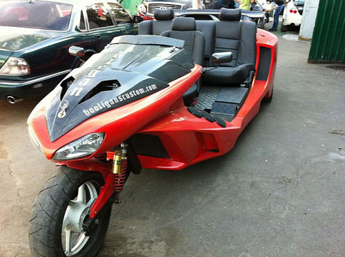 Sieu xe 3 banh phong cach Ferrari