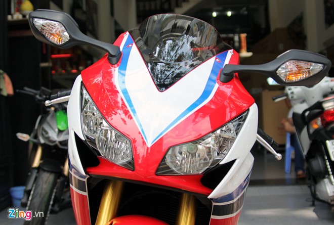 Superbike Honda CBR1000RR SP dau tien tai Viet Nam - 4
