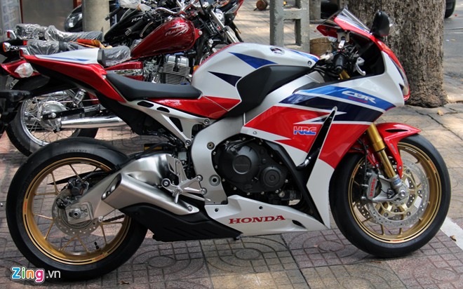 Superbike Honda CBR1000RR SP dau tien tai Viet Nam - 5