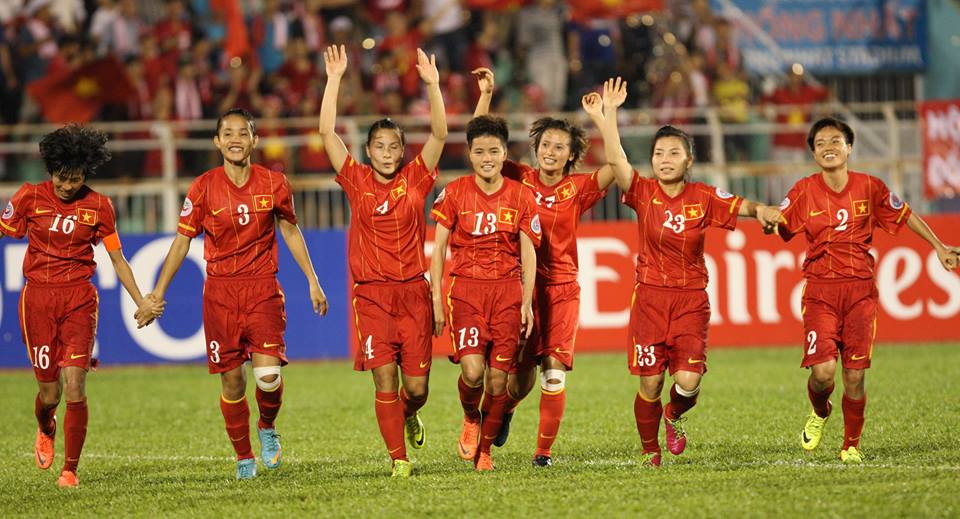 Tran tranh ve VCK World Cup 2015 Viet Nam loi the hon Thai Lan