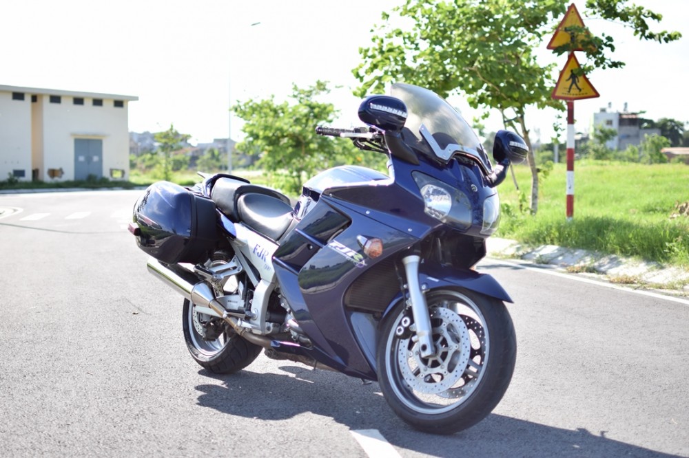 Yamaha Touring FJR1300 sang tên chuyển vùng toàn quốc cần bán. Giá 12.000  USD | 2banh.vn