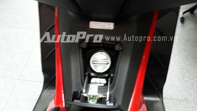 Can canh Honda Forza 300 2014 vua ve den Ha Noi - 7