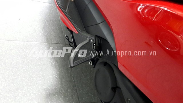 Can canh Honda Forza 300 2014 vua ve den Ha Noi - 11