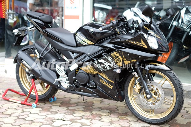 Can canh Yamaha R15 Special Edition tai Viet Nam