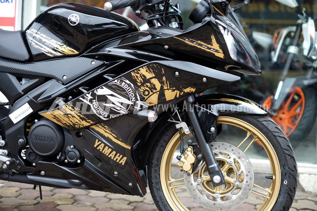 Can canh Yamaha R15 Special Edition tai Viet Nam - 6