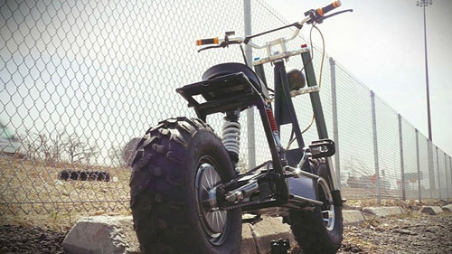 Daymak Beast mau xe scooter dung nang luong mat troi - 6