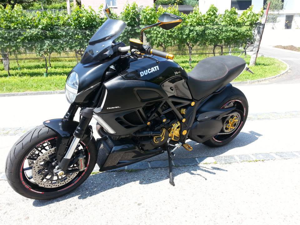 Ducati Diavel xem full CNC racing