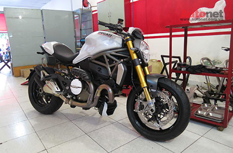Ducati Monster 1200S xuat hien tai Viet Nam - 4