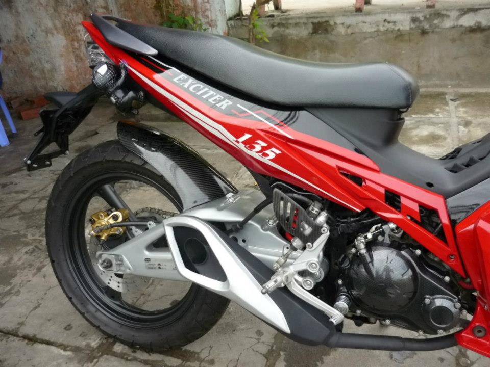 Exciter len gap Aprillia doc hai - 2