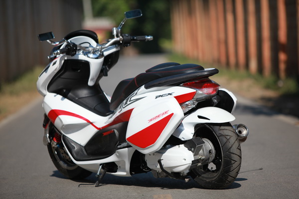 Honda PCX version NOS Ride It - 8