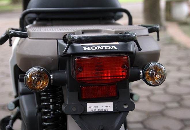 Honda Benly 110 xe tay ga phong cach moi la tai Ha Noi - 9
