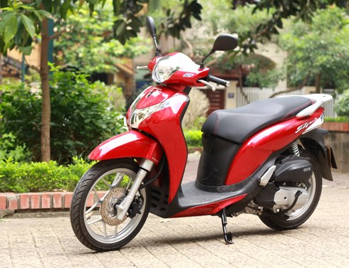 Honda SH Mode va Piaggio Liberty ban se chon xe nao