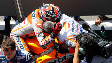 Moto GP Marc Marquez gianh chien thang day nghet tho tai chan 6 - 10