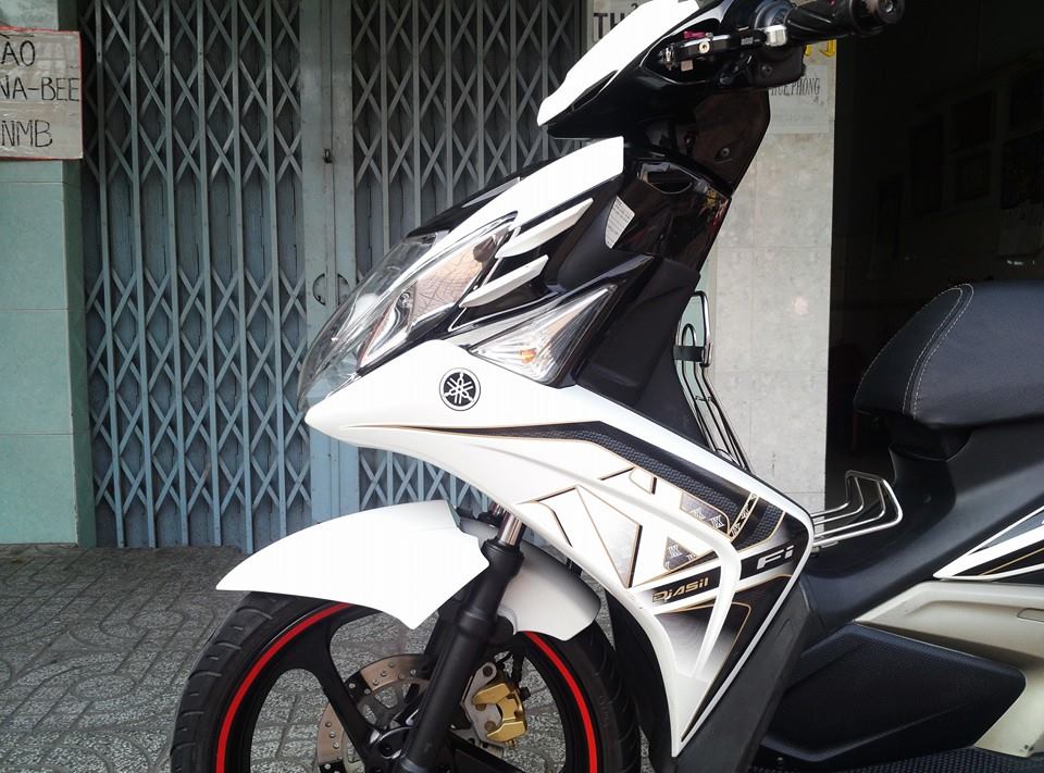 Nouvo 5 RC 125cc FI mau Trang xe dang ky 2013 moi odo 10000km - 4