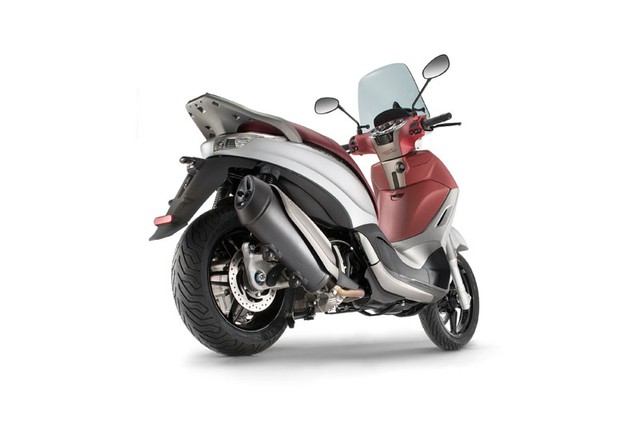 Piaggio Beverly Sport Touring 350 xe ga cao cap thoi trang va phong cach - 5